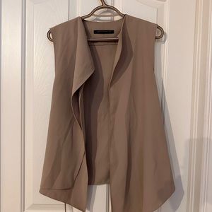 Zara Vest size small